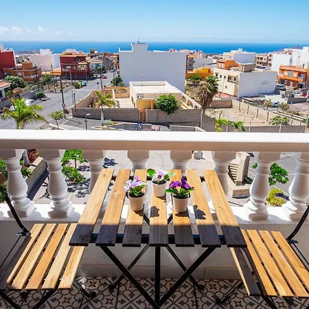 Apartment Lovely Tenerife Nearby Airport *