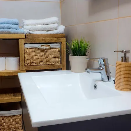 Lovely Tenerife Nearby Airport Apartament San Isidro (Tenerife)